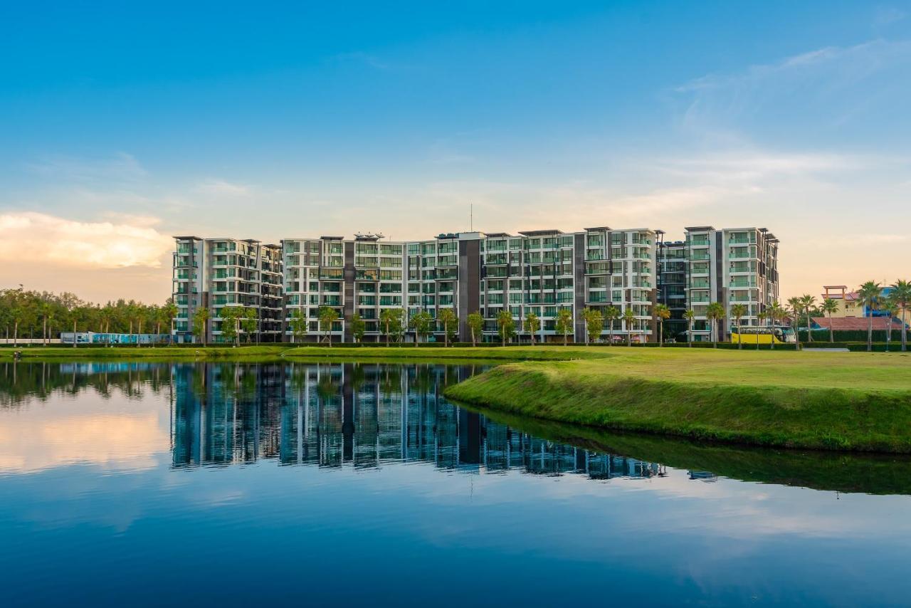 Wyndham Royal Lee Phuket Hotel Nai Yang Beach Kültér fotó