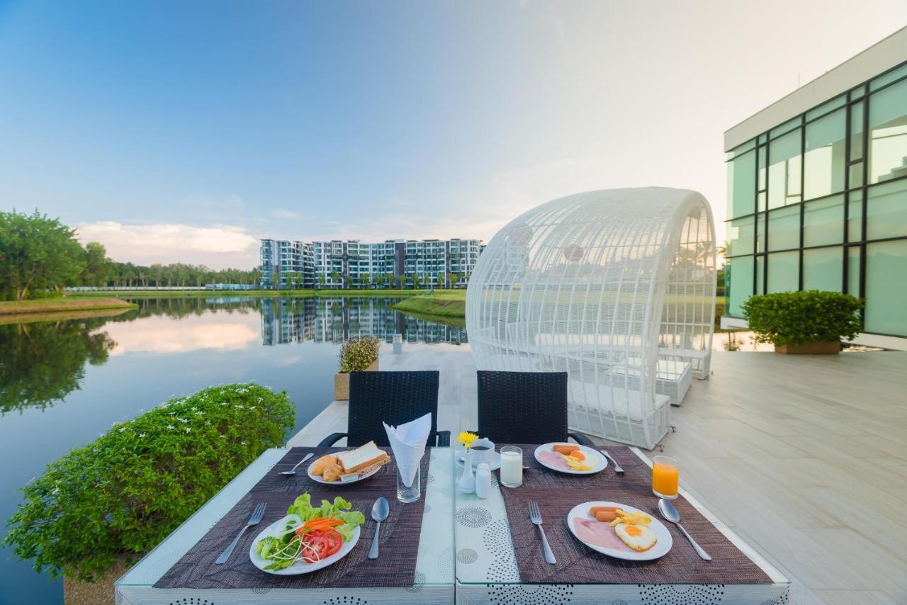 Wyndham Royal Lee Phuket Hotel Nai Yang Beach Kültér fotó
