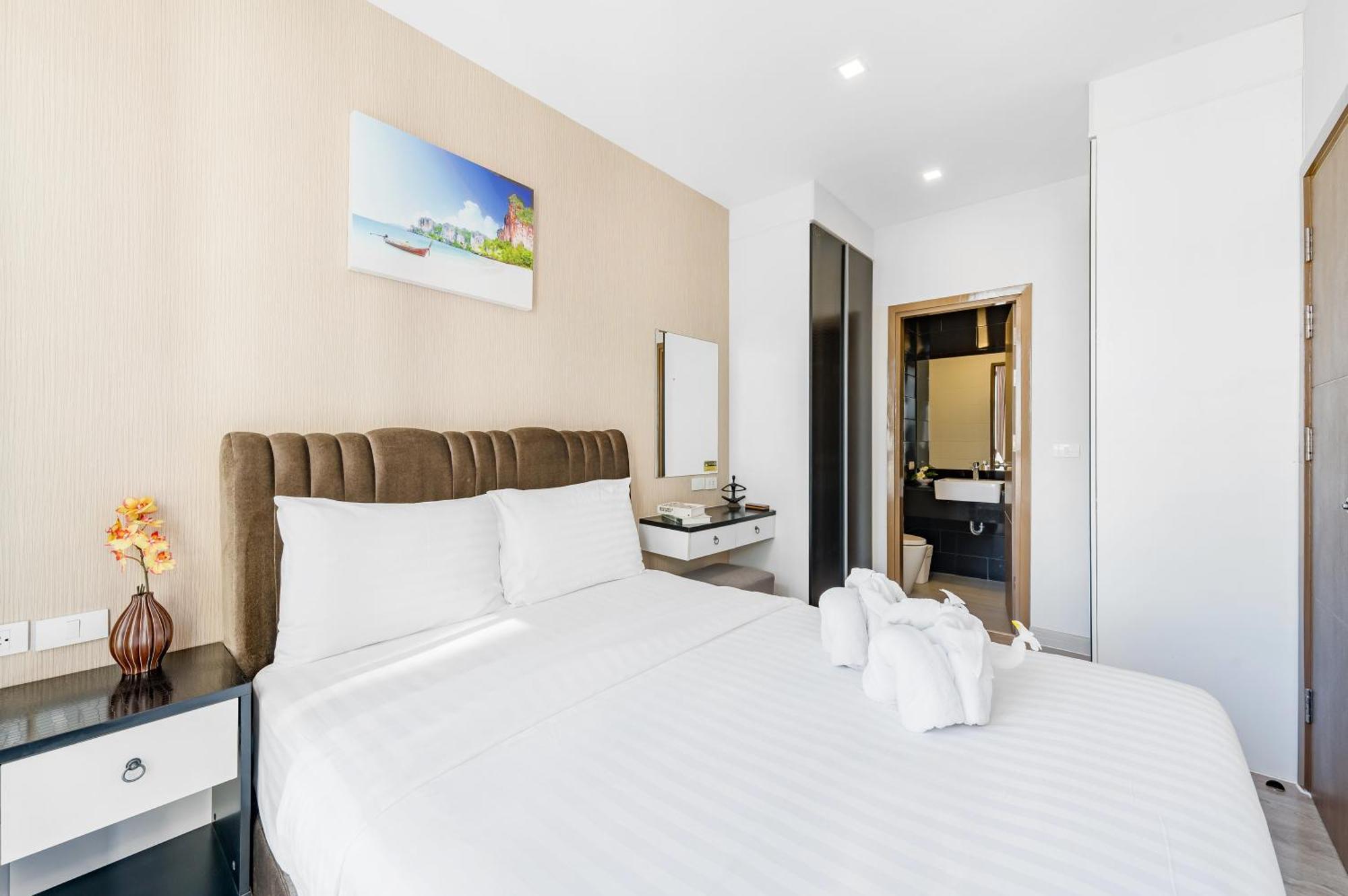 Wyndham Royal Lee Phuket Hotel Nai Yang Beach Kültér fotó
