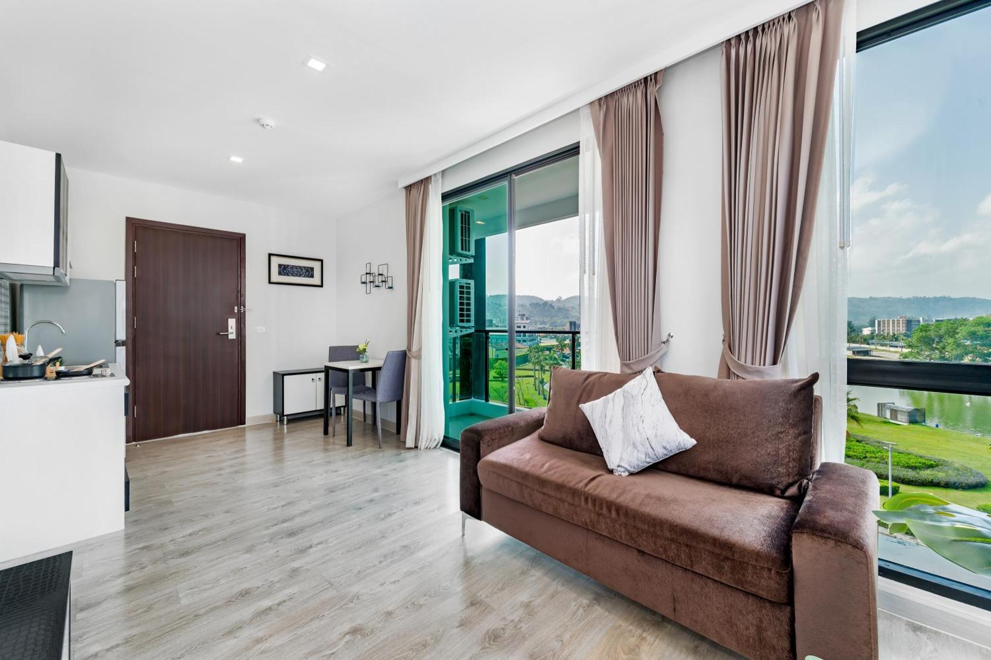 Wyndham Royal Lee Phuket Hotel Nai Yang Beach Kültér fotó