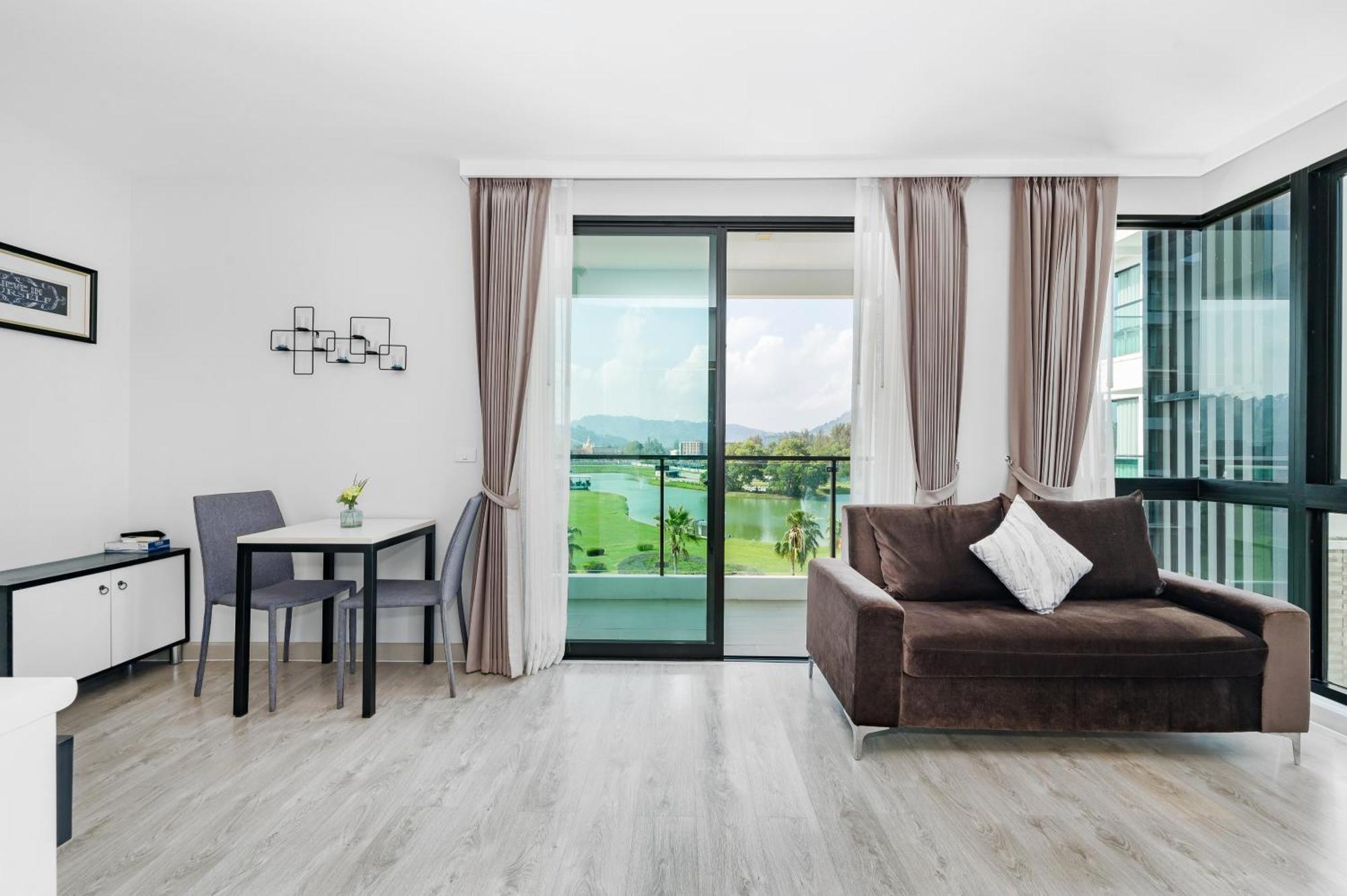 Wyndham Royal Lee Phuket Hotel Nai Yang Beach Kültér fotó