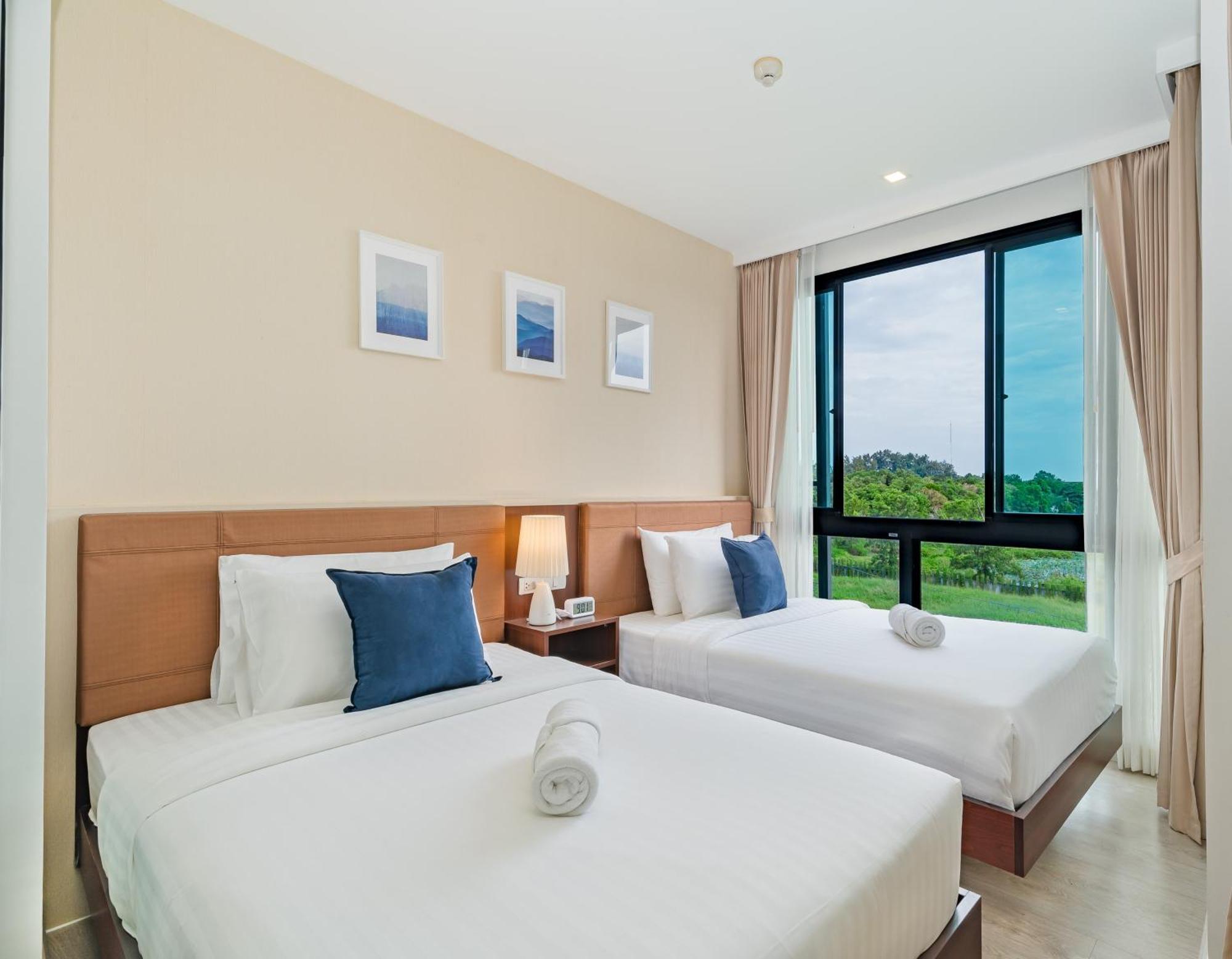 Wyndham Royal Lee Phuket Hotel Nai Yang Beach Kültér fotó