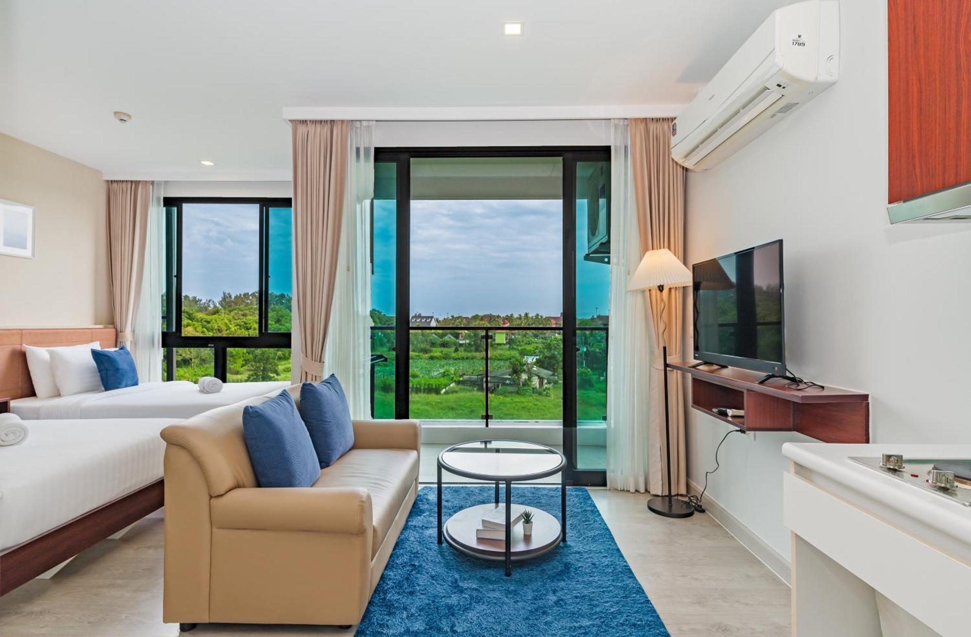 Wyndham Royal Lee Phuket Hotel Nai Yang Beach Kültér fotó