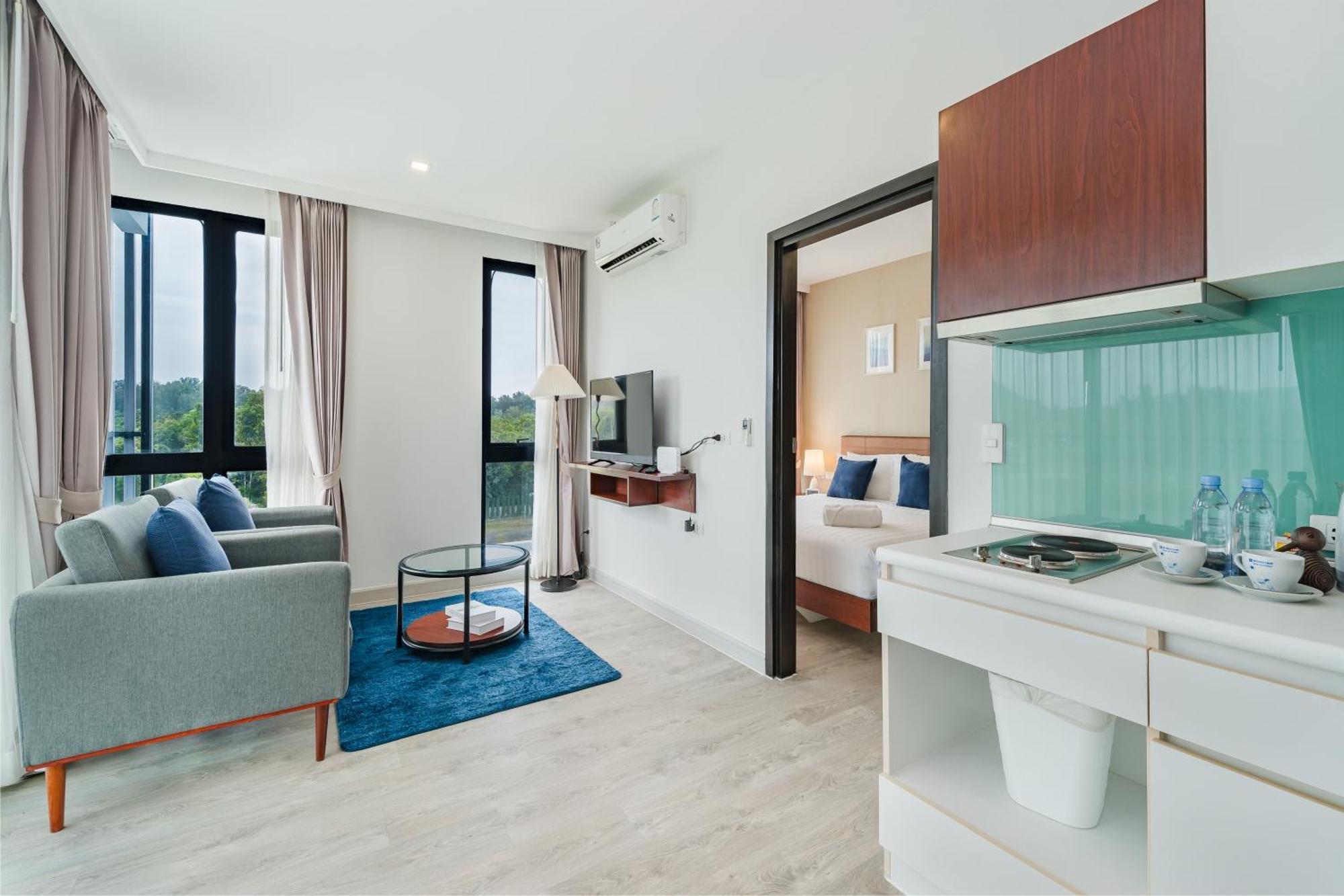 Wyndham Royal Lee Phuket Hotel Nai Yang Beach Kültér fotó